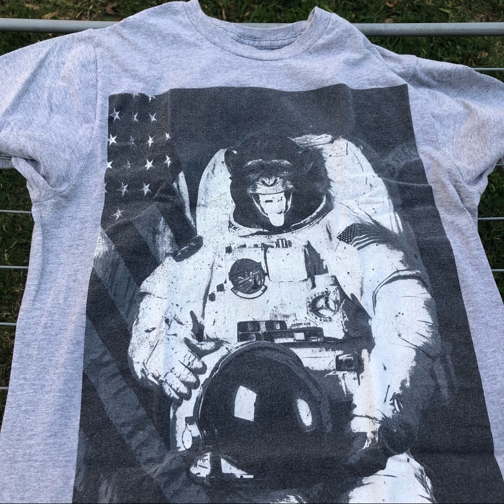 RK BLK Grey Monkey Astronaut On The Moon Graphic